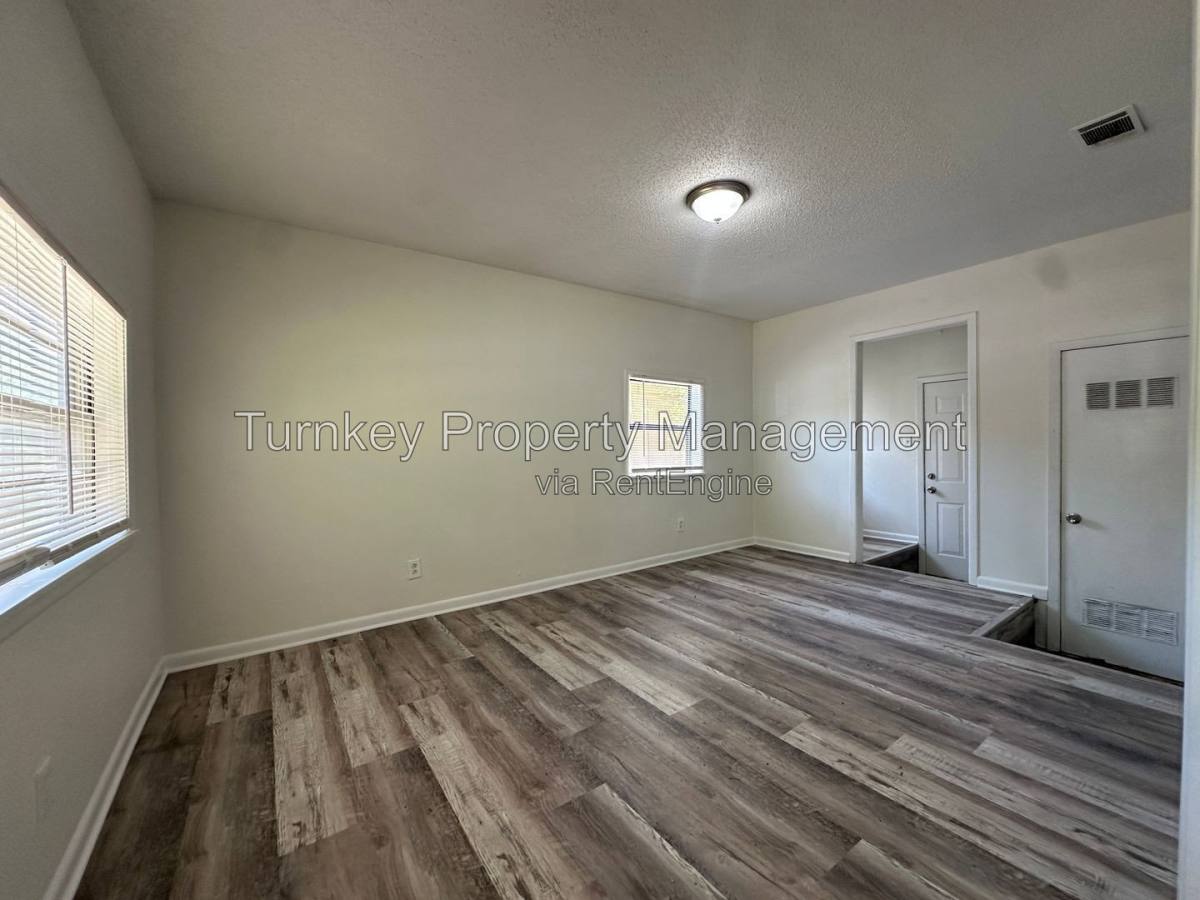 House for rent at 4112 Elam St, Little Rock, AR 72204