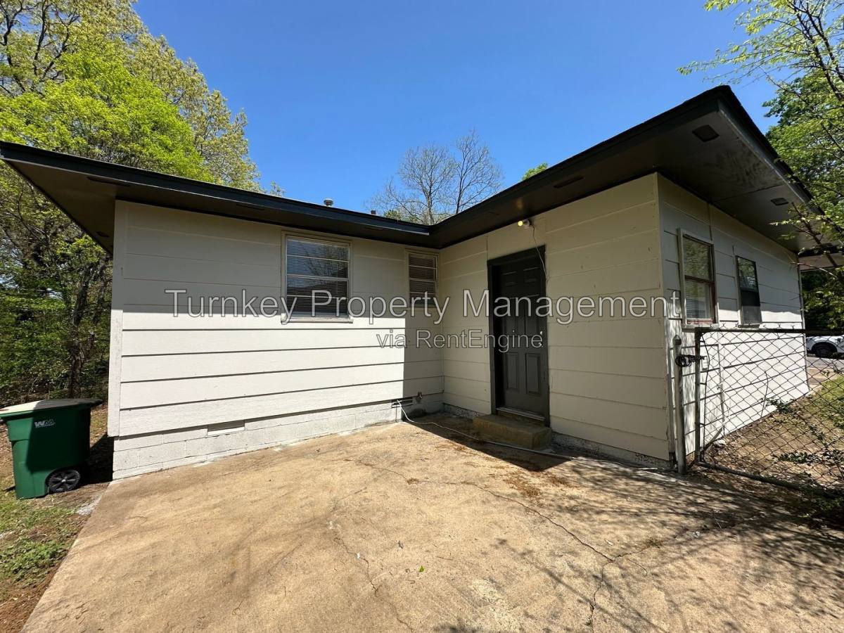 House for rent at 4112 Elam St, Little Rock, AR 72204