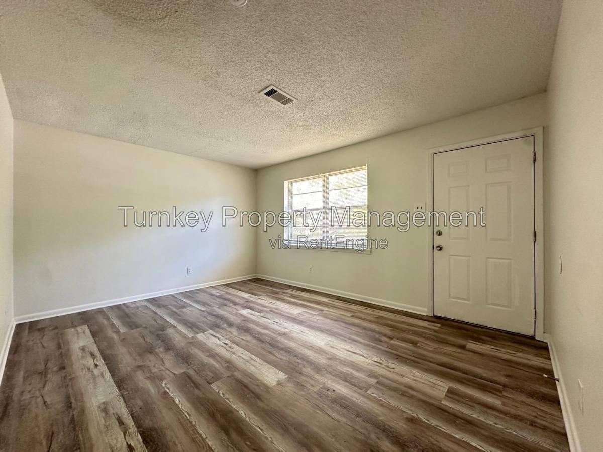 House for rent at 4112 Elam St, Little Rock, AR 72204