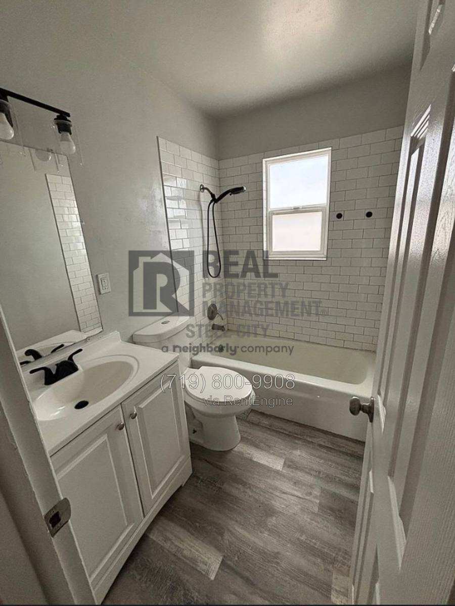 Apartment for rent at 2132 E 6th St, Pueblo, CO 81001