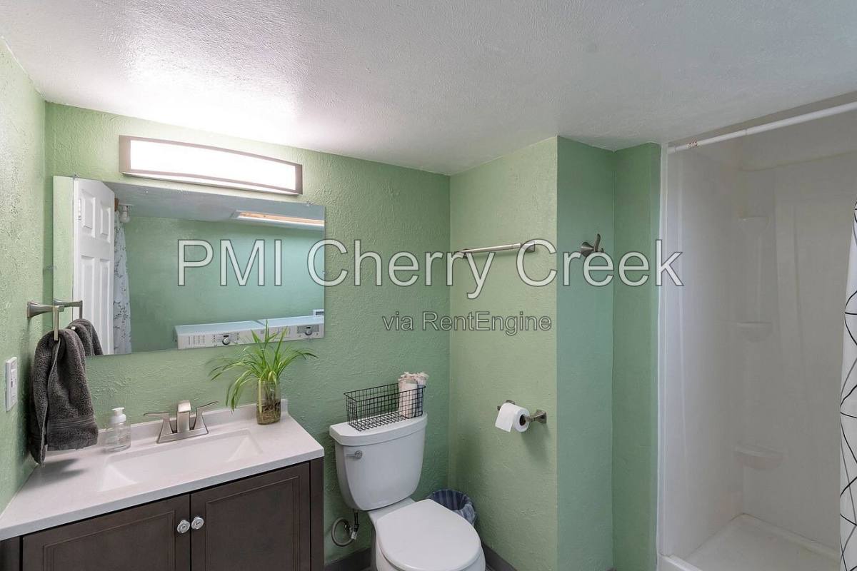 House for rent at 4891 S Holland Court, Littleton, CO 80123