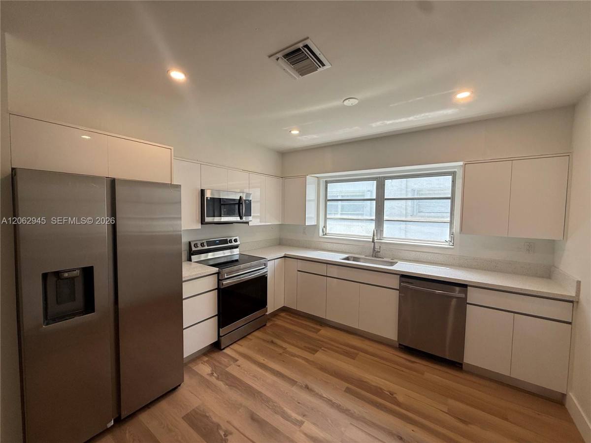 House for rent at 1532 Trillo Ave, Miami, FL 33146