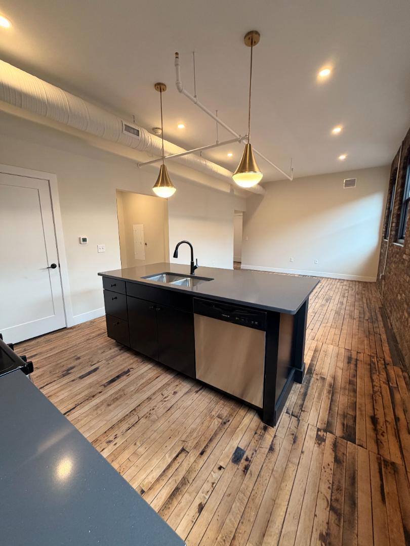 Apartment for rent at 31 N Huron St #305, Toledo, OH 43604