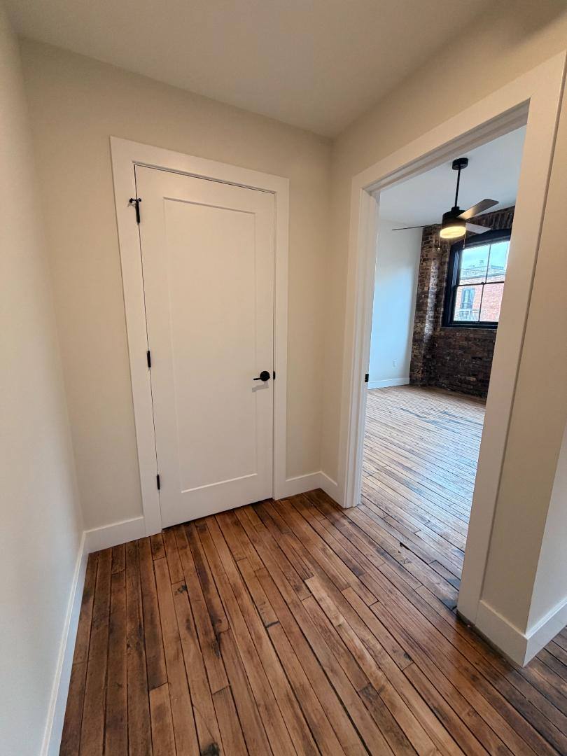 Apartment for rent at 31 N Huron St #305, Toledo, OH 43604