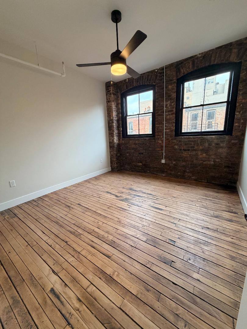 Apartment for rent at 31 N Huron St #305, Toledo, OH 43604