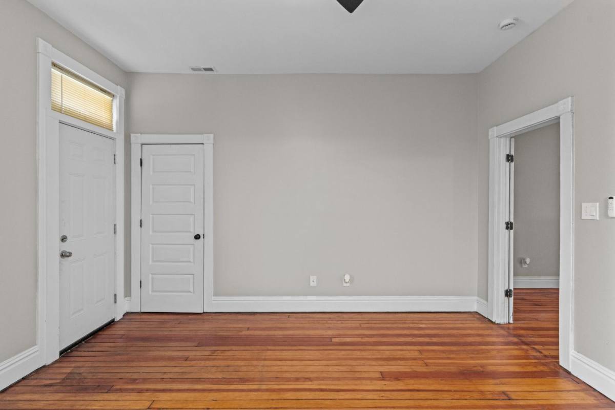 Apartment for rent at 3518 Iowa Ave, 2nd Floor, St. Louis, MO 63118