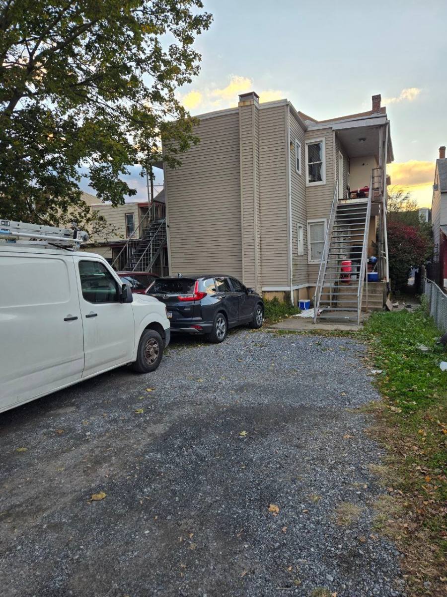 Apartment for rent at 444 N 5th St #1, Lebanon, PA 17046