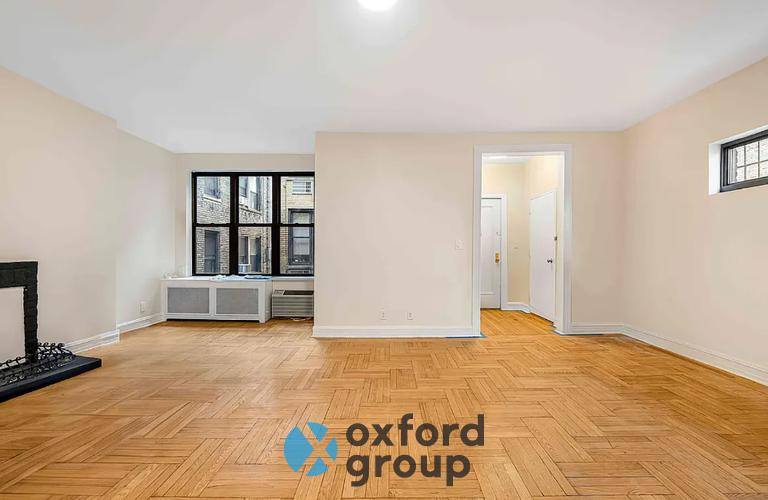 Apartment for rent at 170 E 83rd St #5R, New York, NY 10028