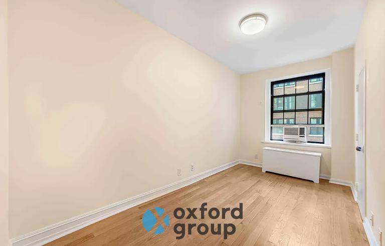 Apartment for rent at 170 E 83rd St #5R, New York, NY 10028