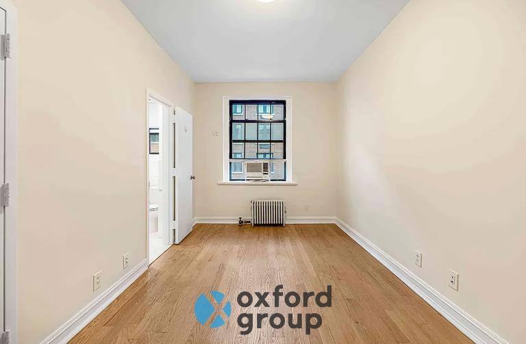 Apartment for rent at 170 E 83rd St #5R, New York, NY 10028