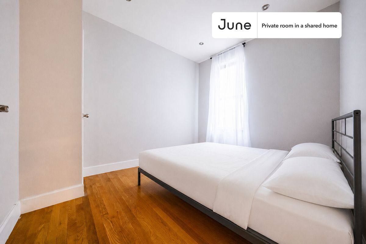 Apartment for rent at 312 W 114th St #B, New York, NY 10026