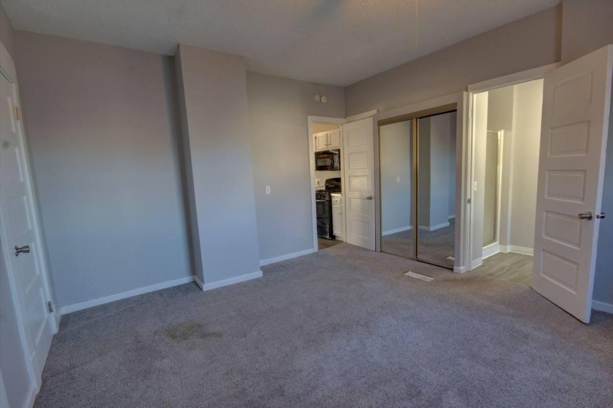 House for rent at 2230 Redwood Ave, Davenport, IA 52802