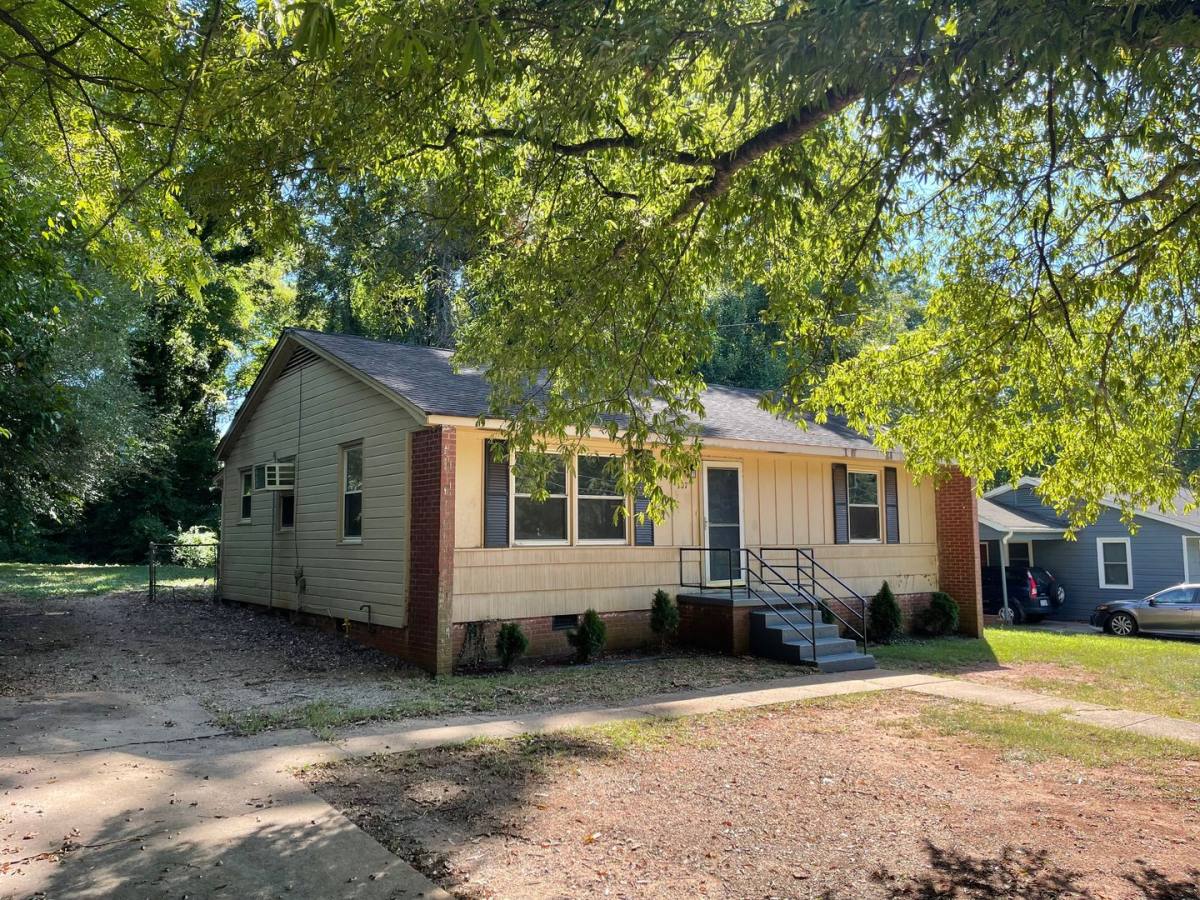 House for rent at 107 Felter St, Shelby, NC 28152