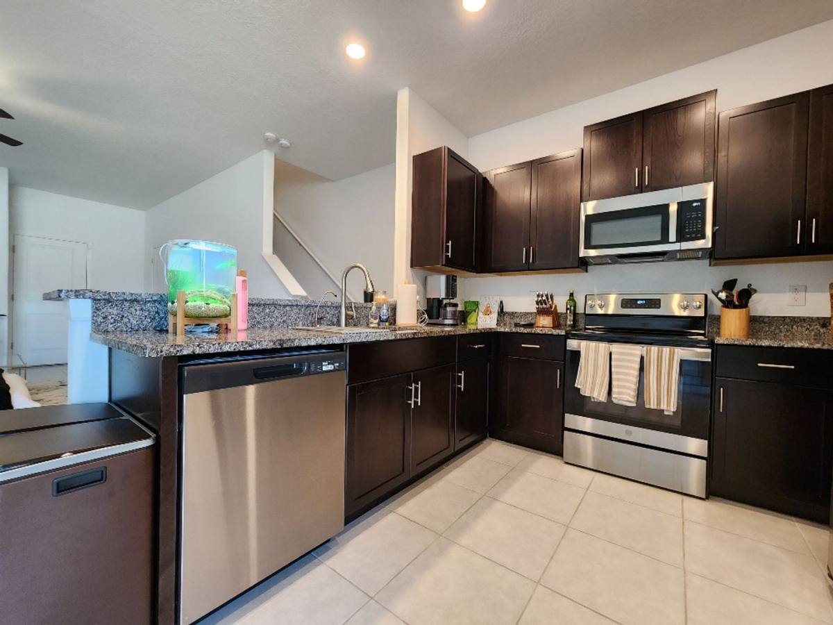 Townhouse for rent at 14305 Editors Note St, Sun City Center, FL 33573