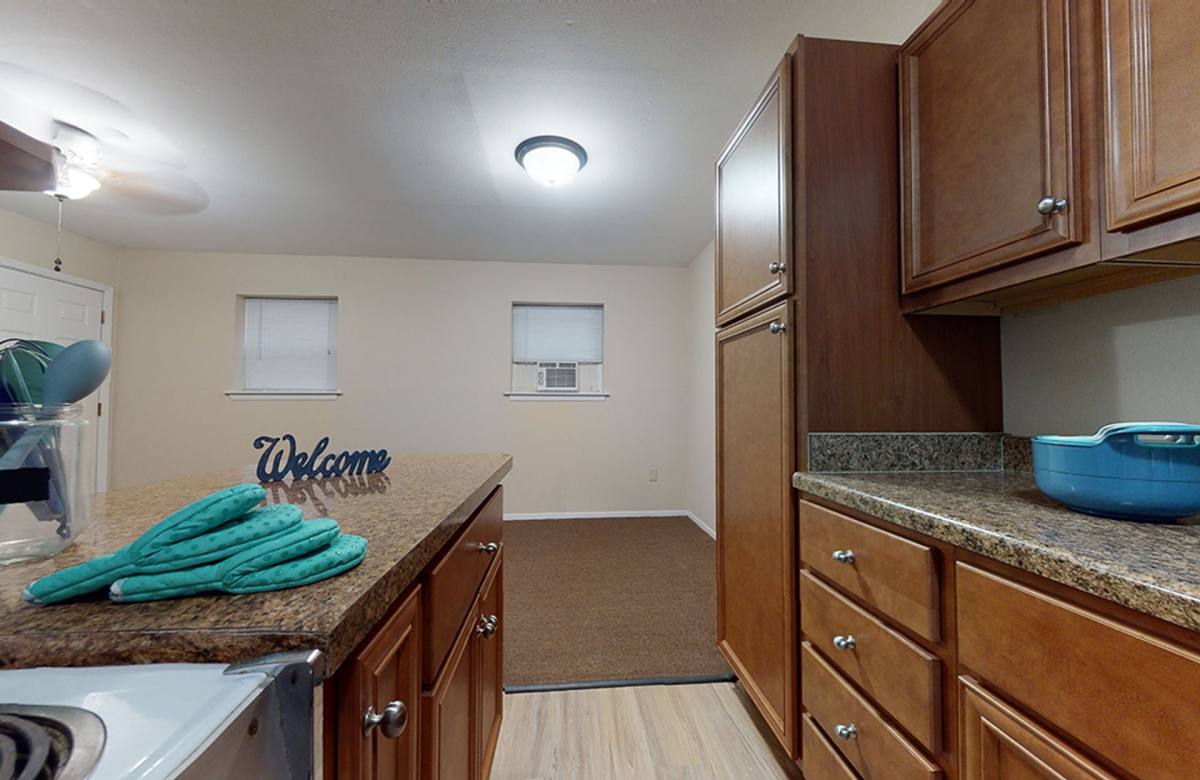 Apartment for rent at 1508 Seminole, Metairie, LA 70005