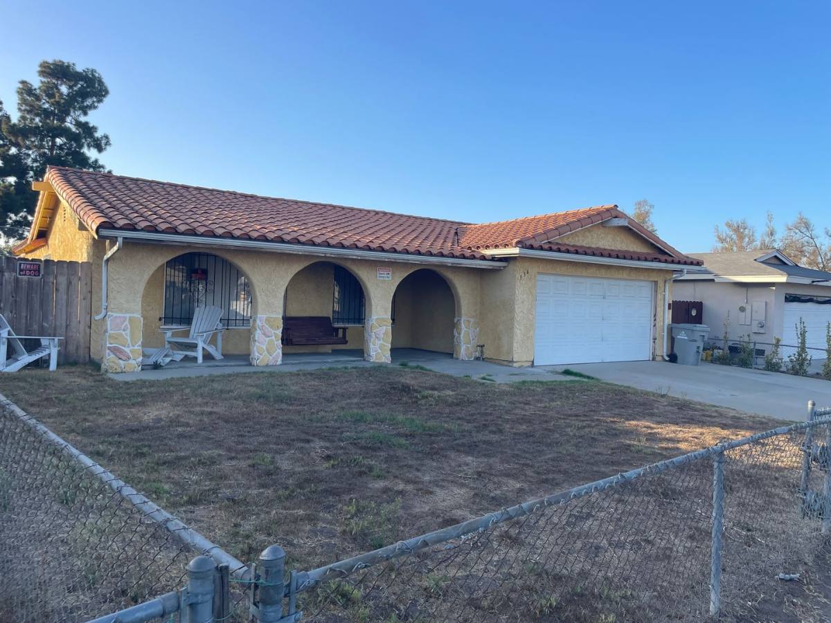 House for rent at 136 Royal Oak Dr, San Diego, CA 92114