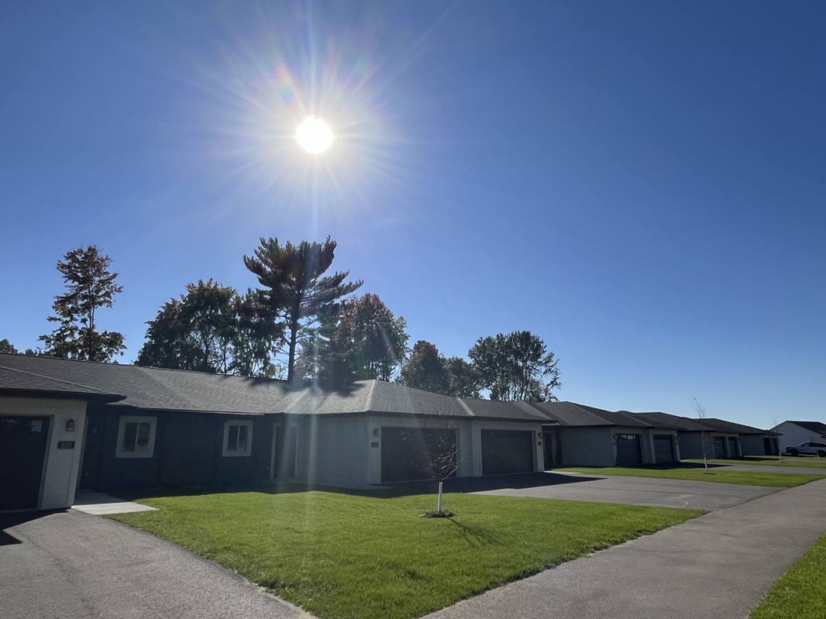 Townhouse for rent at 1137 St Andrews Dr, Altoona, WI 54720