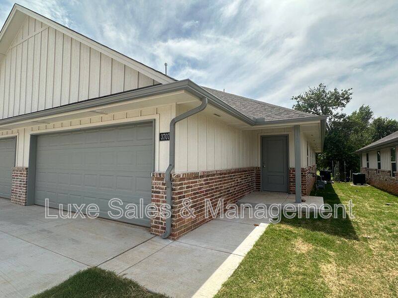 House for rent at 3702 Franks Way, Bethany, OK 73008