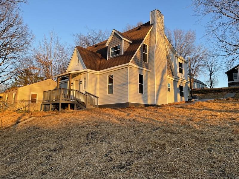 Apartment for rent at 202 E Columbia Ave #2, Knoxville, TN 37917