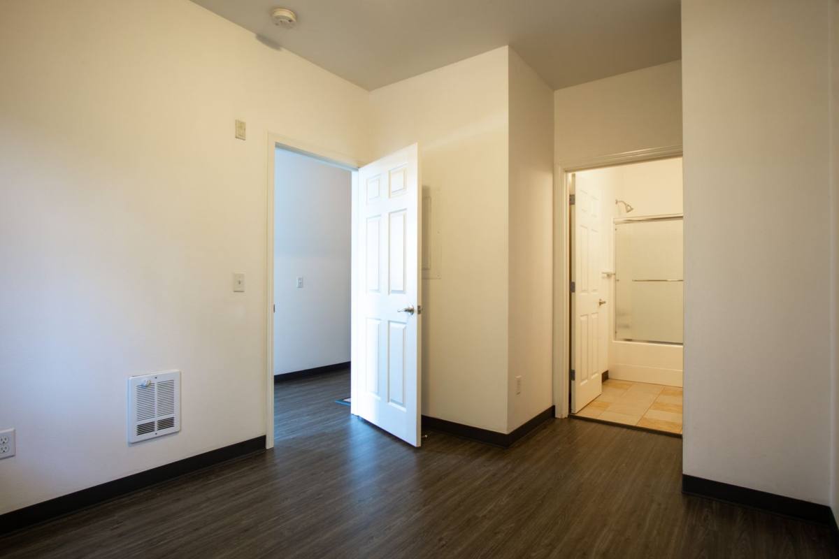Apartment for rent at 103 S Meade St #25, Portland, OR 97201