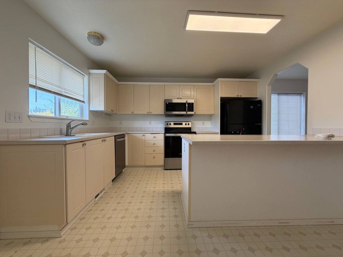 House for rent at 14110 SE Summerfield Loop, Happy Valley, OR 97086