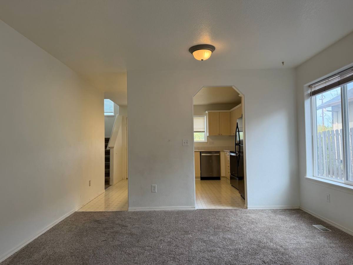 House for rent at 14110 SE Summerfield Loop, Happy Valley, OR 97086