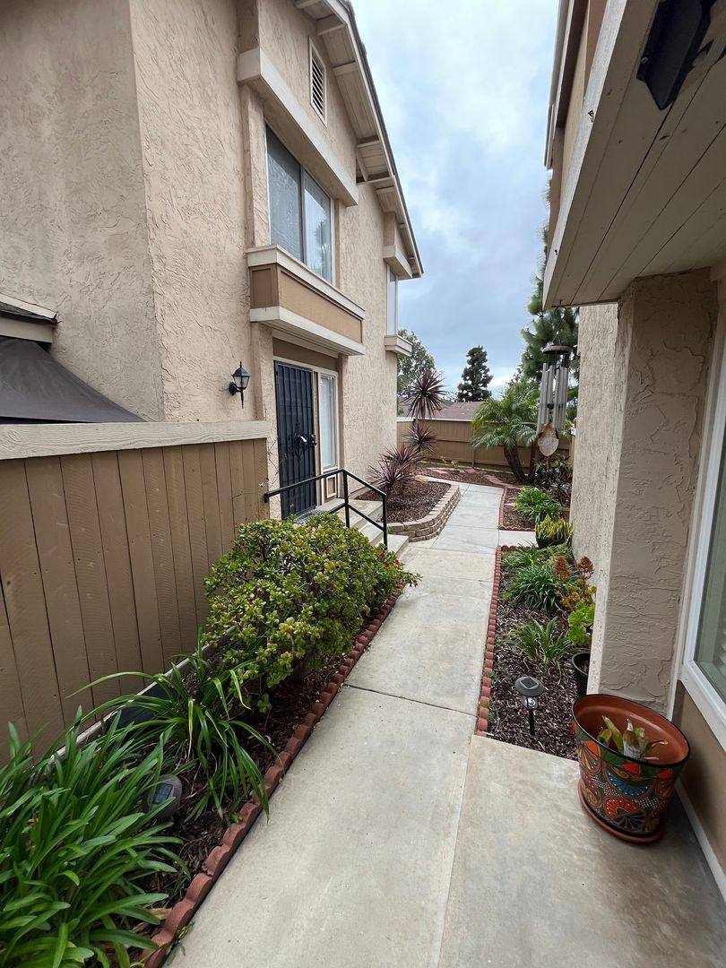 Townhouse for rent at 6840 Bear River Row #4, San Diego, CA 92139