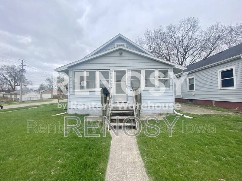 House for rent at 441 2nd St, West Des Moines, IA 50265