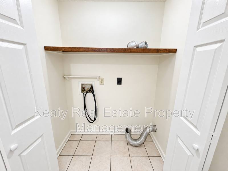Townhouse for rent at 111 C Shekel Dr, Lafayette, LA 70508