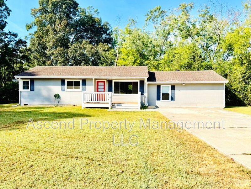 House for rent at 7707 Canyon Dr, Chattanooga, TN 37416