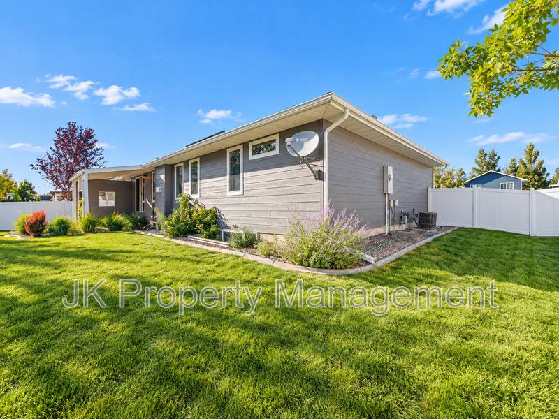 House for rent at 328 35th Ave NE, Great Falls, MT 59404