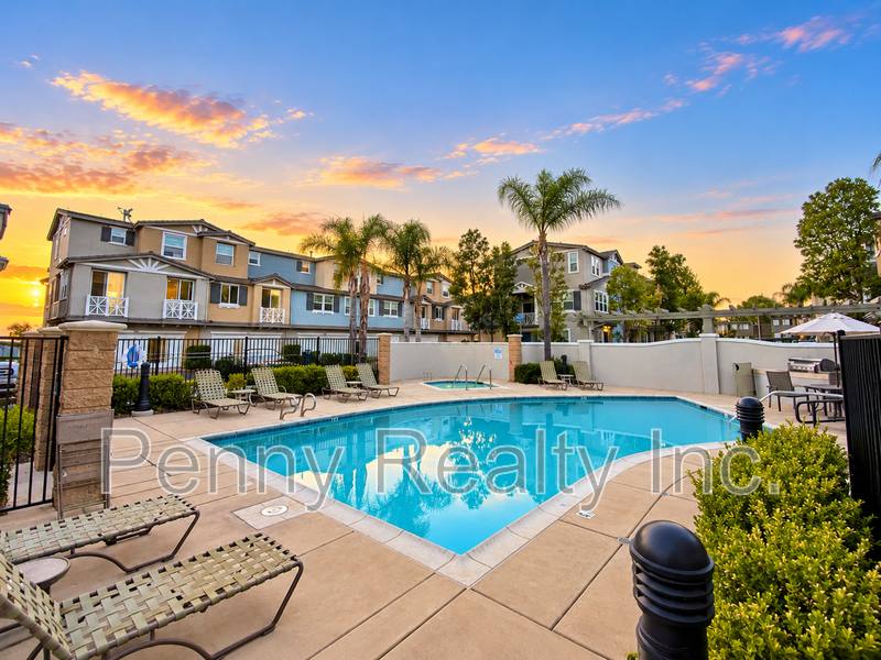 Townhouse for rent at 3011 Pacific Palm Way, San Diego, CA 92117
