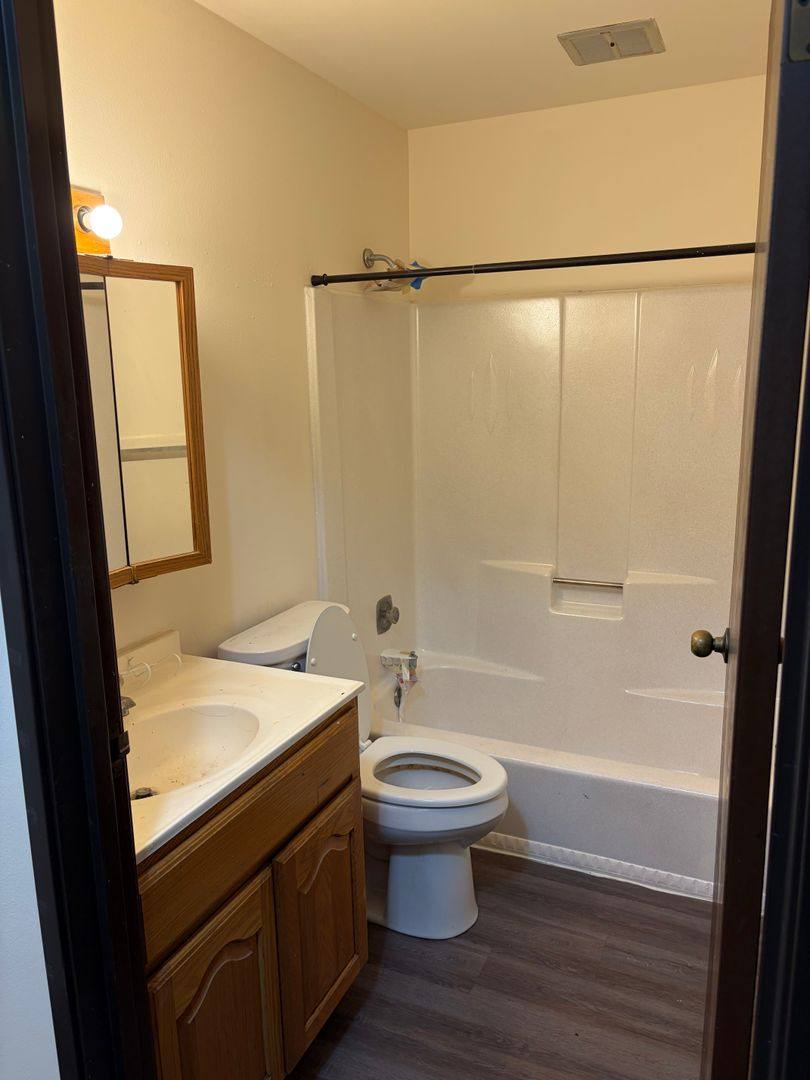 Apartment for rent at 841 Evergreen Dr, Hartford, WI 53027