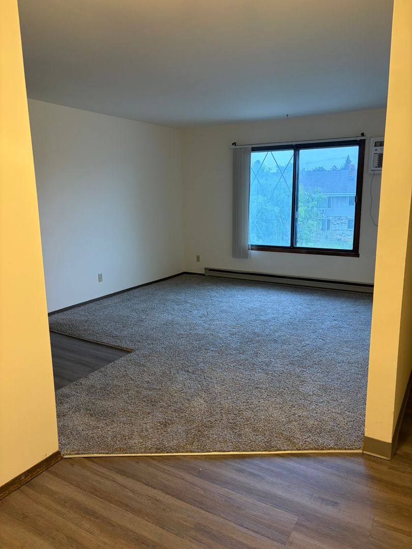 Apartment for rent at 841 Evergreen Dr, Hartford, WI 53027