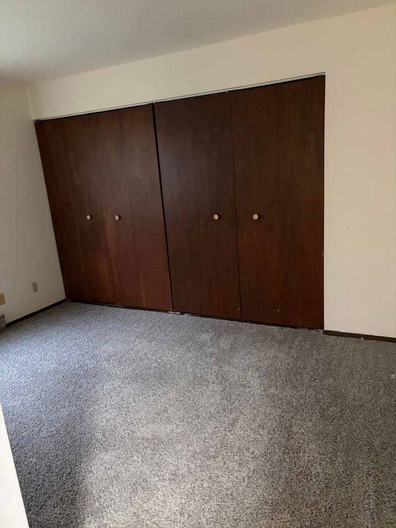 Apartment for rent at 841 Evergreen Dr, Hartford, WI 53027
