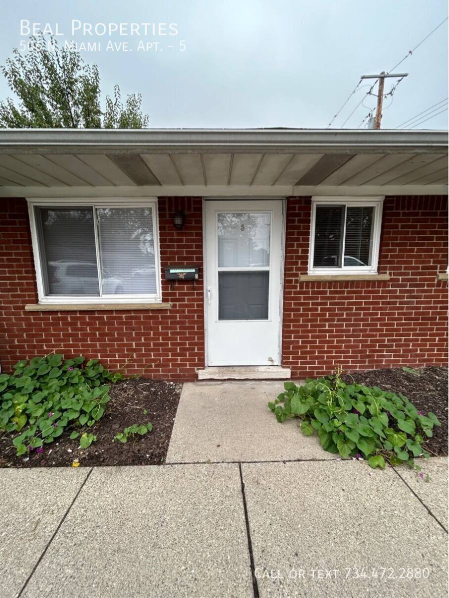 Apartment for rent at 506 N Miami Ave #5, Ypsilanti, MI 48198
