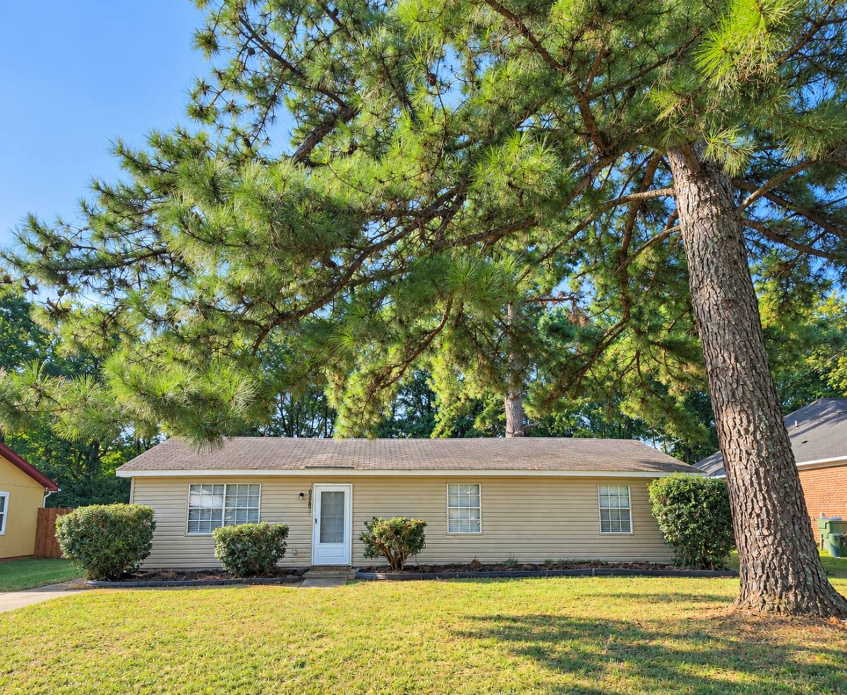 House for rent at 3721 Valleydale Rd NW, Huntsville, AL 35810