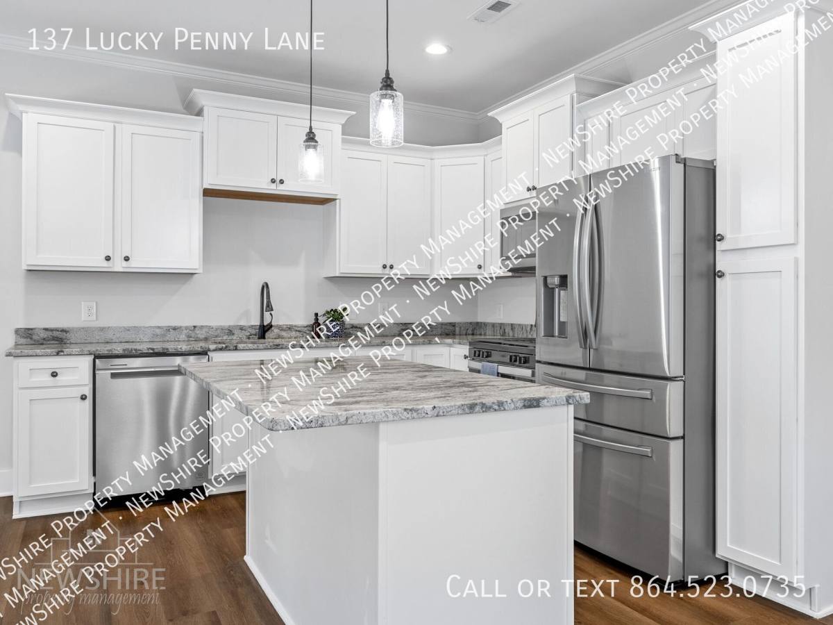 Townhouse for rent at 137 Lucky Penny Lane, Spartanburg, SC 29302