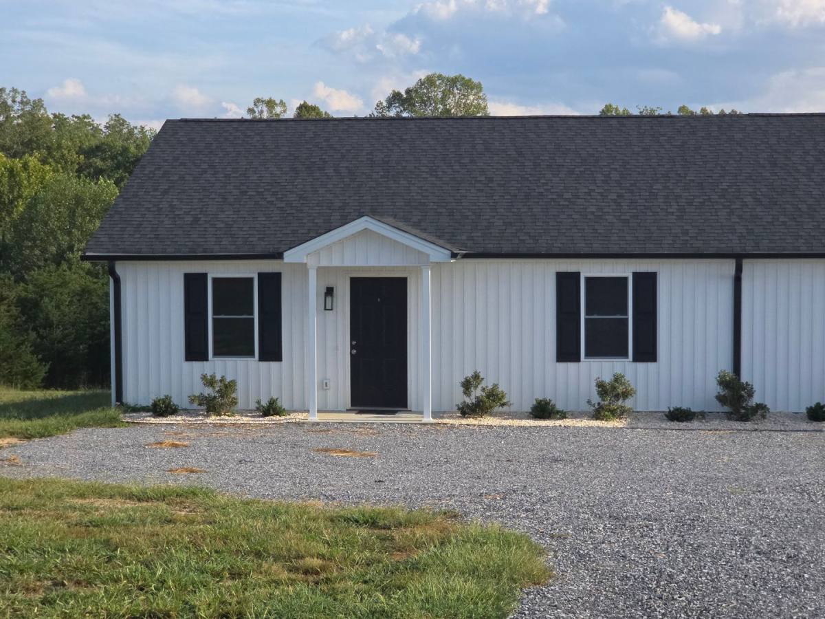 Apartment for rent at 2266 Smith Mountain Lake Pw, Huddleston, VA 24104