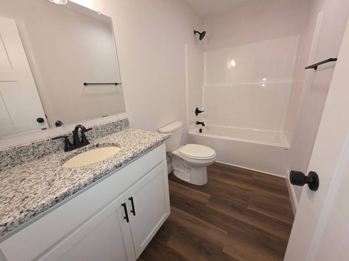 Apartment for rent at 2266 Smith Mountain Lake Pw, Huddleston, VA 24104