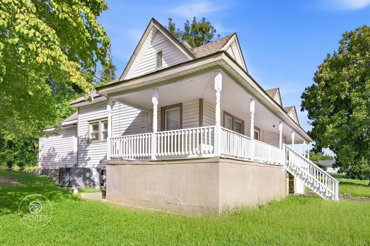 Apartment for rent at 203 N Broome St #B, Albemarle, NC 28001