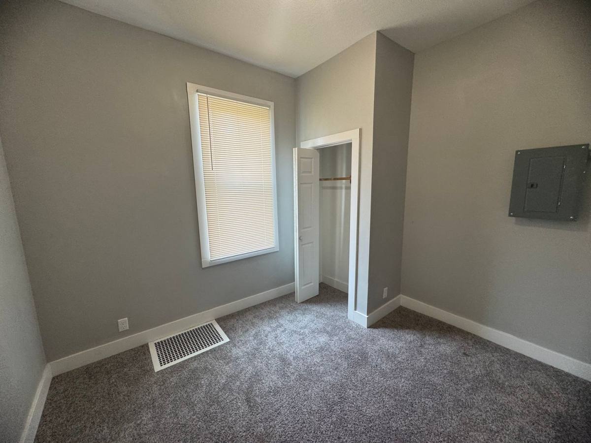 Apartment for rent at 929 4th Ave, Rock Island, IL 61201