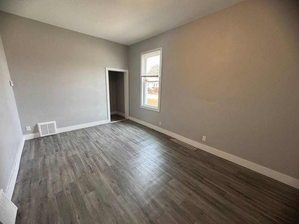 Apartment for rent at 929 4th Ave, Rock Island, IL 61201