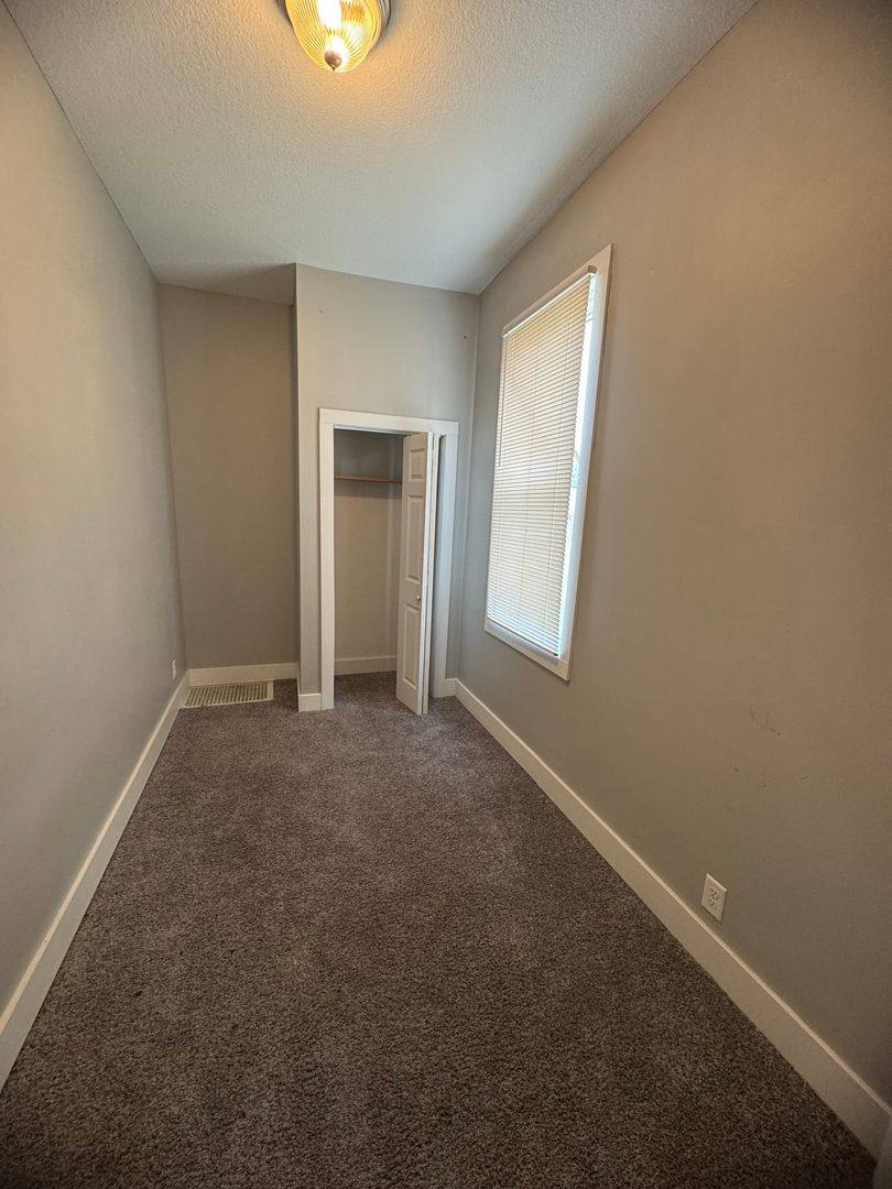 Apartment for rent at 929 4th Ave, Rock Island, IL 61201