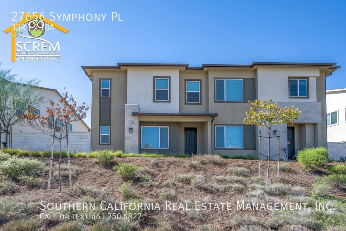 Townhouse for rent at 27656 Symphony Place, Stevenson Ranch, CA 91381