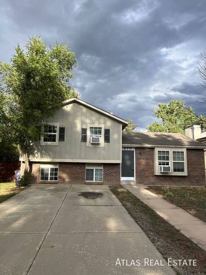 House for rent at 870 S Leyden St, Denver, CO 80224