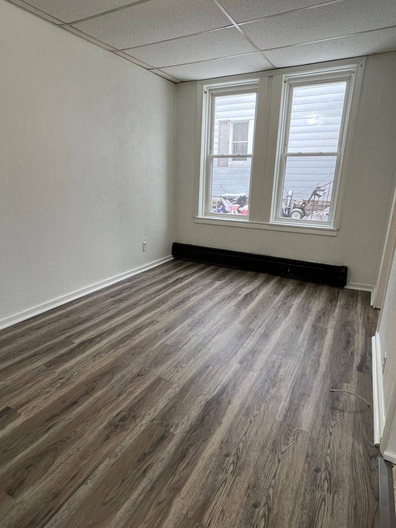 Apartment for rent at 514 W 16th St, Erie, PA 16502