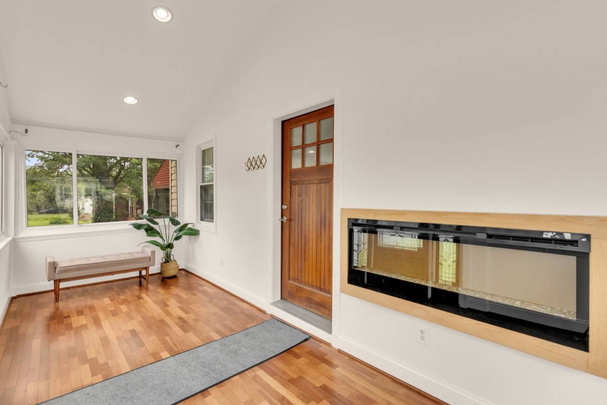 Condo for rent at 8604 Woodlawn Court, Alexandria, VA 22309