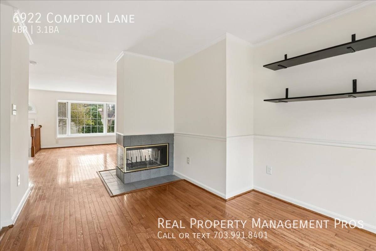 Townhouse for rent at 6922 Compton Lane, Centreville, VA 20121