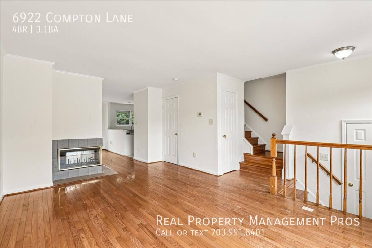 Townhouse for rent at 6922 Compton Lane, Centreville, VA 20121